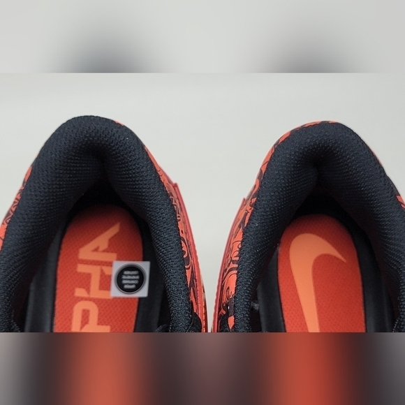Athletic_Shoes
